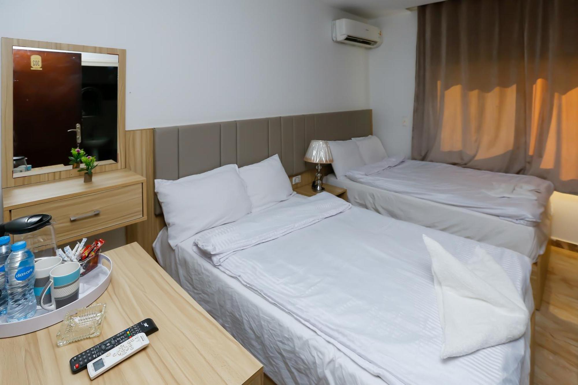 Pyramids Express View Hotel Kafret el-Gabal エクステリア 写真